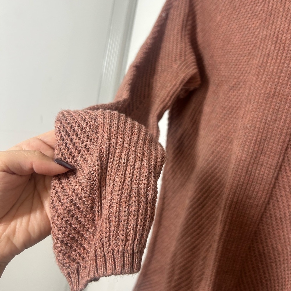 Lululemon What The Heart Wants Pink Knit Wool Blend V-Neck Sweater Size Small - Picture 8 of 11